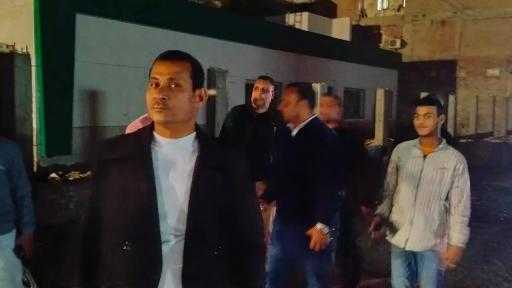 رئيس المركز تستمر فى متابعة الحملات المكبرة لاغلاق المحلات التجارية فالمواعيد المقررة ببنى مزار