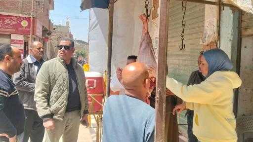 إكرام محمود رئيس مركز ومدينة بنى مزار : تحریر ٥ محاضر صحية بقرية صندفا