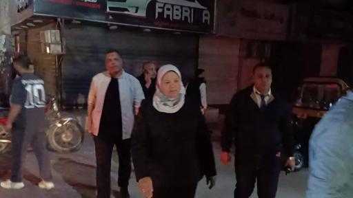 رئيس المركز تقود الحملة المكبرة لمتابعة اغلاق المحلات التجارية فالمواعيد المقررة ببنى مزار