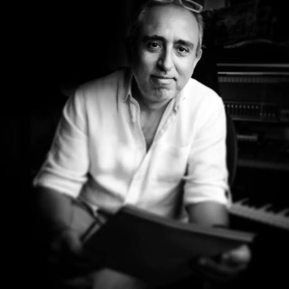 الموسيقار تامر كروان