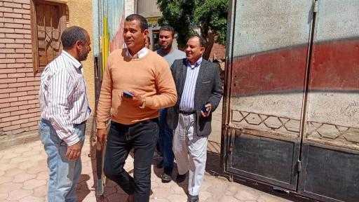 رئيس المركز : جولة تفقدية لمتابعة المدارس بقرية نزلة عمرو