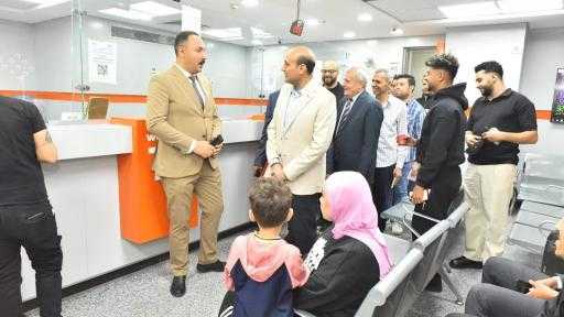 محافظ أسيوط يتفقد مركز الخدمات المميز بالغرفة التجارية ويؤكد: كفاءة الأداء وتيسير الإجراءات تدعم خطط التنمية
