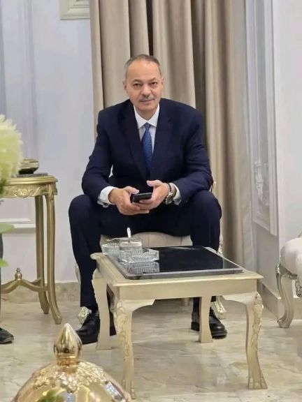 النائب الدكتور حسين غيتة 