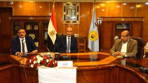 محافظ اسيوط : ضرورة الاسراع فى اجراءات تقنين أملاك الدولة _ اسيوط : حسن الجلاد