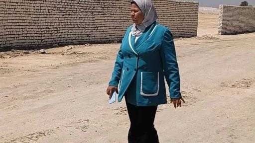 رئيس المركز تتفقد الاعمال الانشائية بالحضانة الجديدة بالشيخ فضل  - المنيا : حسن الجلاد