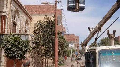 رئيس المركز : رفع كفاءة الانارة بقرى ببنى على وابوجرج واستجابة لاهل ابشاق