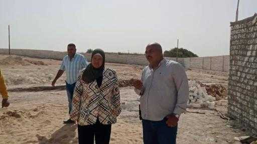 تحقيقا لسرعة الانجاز رئيس مركز ومدينة بنى مزار  تواصل تفقد الاعمال الانشائية بحضانة الشيخ فضل - المنيا : حسن الجلاد