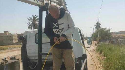 صيانه أعمدة الإنارة العمومية بقطاع ابوان . المنيا : حسن الجلاد