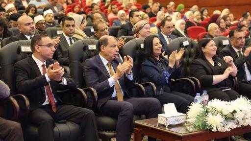 وزيرة التضامن ومحافظ المنيا يشهدان استعراض إنجازات ”تعزيز المواطنة” في مؤتمر موسع بالديوان العام