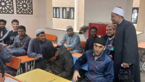 رئيس قطاع المعاهد الأزهرية يتفقد لجان امتحانات النقل للمرحلة الإعدادية بالقليوبية ويوجه بتكثيف المتابعة الميدانية لرؤساء المناطق