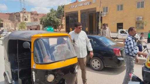 رئيس المركز : ضبط ٢٠ توكتوك غير مرخص ببنى مزار  - المنيا : حسن الجلاد