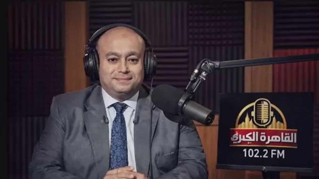 إسلام عوض، الكاتب والمحلل السياسي