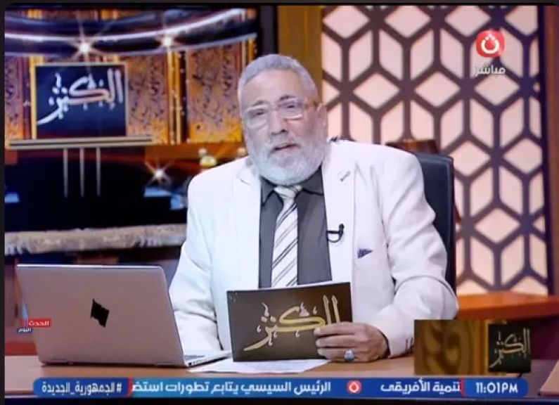 الإعلامي أشرف محمود