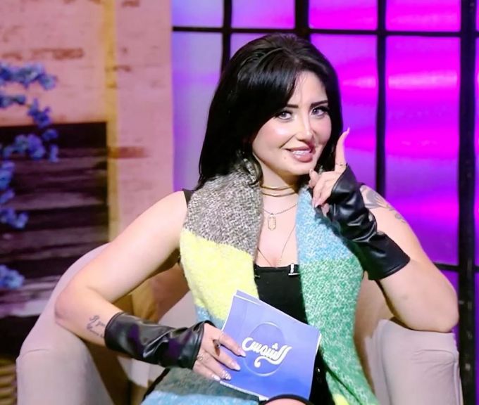 الكاتبة والمحررة الإعلامية الدكتورة دينا المصري