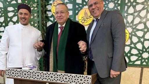 مجالس النور بالحسين…طلاب الأزهر ومريدي الصوفية يرددون منظومة الأسماء الحسنى في أجواء روحانية