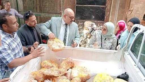 تزامناً مع قرب حلول عيد الأضحى المبارك..  محافظ المنيا: تكثيف الحملات الرقابية على الأسواق والمخابز والمحال التجارية بالمراكز والقرى