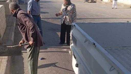 ”استعدادا لعيد الاضحى المبارك ”رئيس المركز تتفقد اعمال النظافة بأحياء المدينة - المنيا : حسن الجلاد