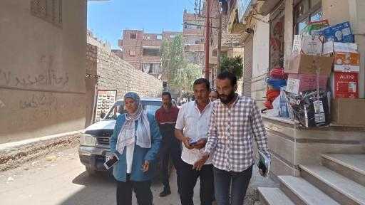 رئيس المركز : متابعة اعمال التطوير والرصف بحى غرب بنى مزار - المنيا : حسن الجلاد