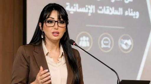 دكتورة دينا المصري تكتب: كائن كتاب مفتوح