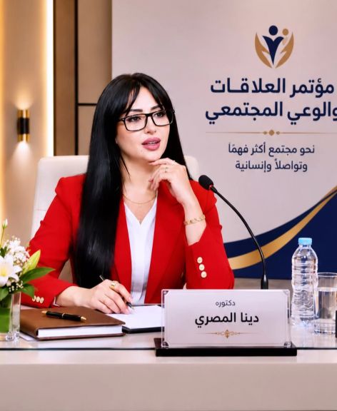 الكاتبة والمحررة الإعلامية الدكتورة دينا المصري 