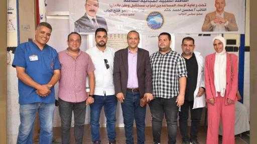 مدير الإدارة الصحية ببني مزار يتفقد القافلة الطبية المجانية للعيون بالوحدة الصحية بالجرنوس - المنيا : حسن الجلاد