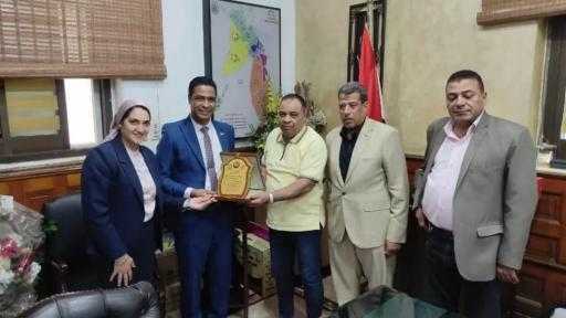 طارق المليجي يشكر طارق عبد الشافي على دعمه للكوادر الشابة.. ويؤكد: إعداد القيادات استثمار حقيقي في مستقبل «جنوب القاهرة للكهرباء»
