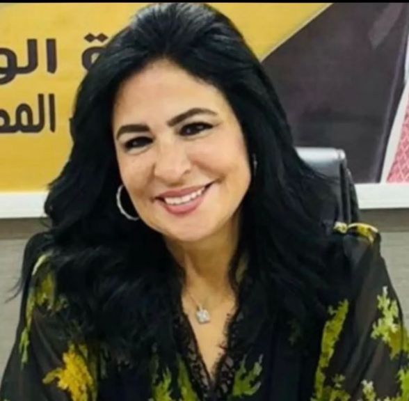 النائبة هالة كيرة، عضو لجنة الصناعة بمجلس الشيوخ