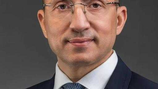 الأستاذ الدكتور حاتم جلال سعيد يتولى رئاسة الجمعية الدولية لجراحة العظام والإصابات (SICOT)
