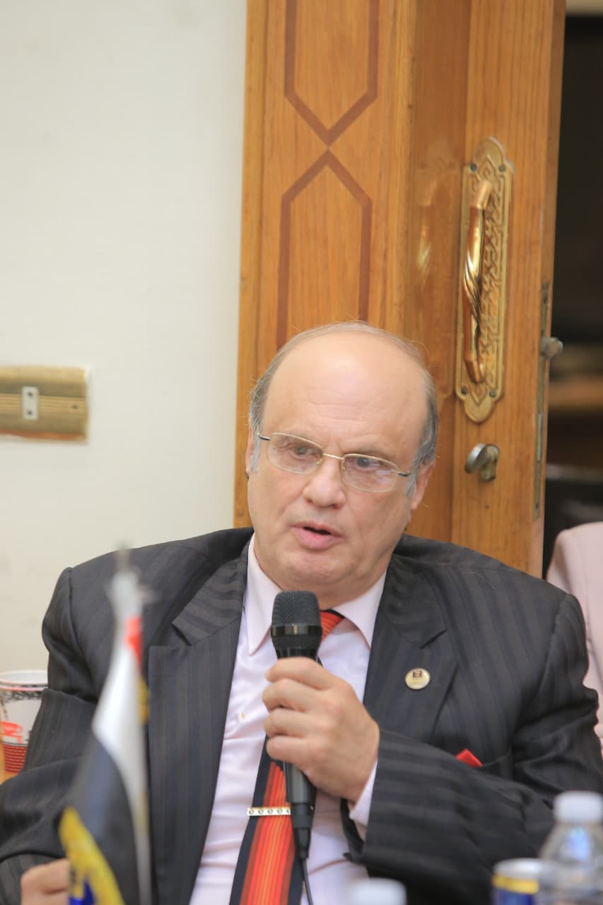 b052e77de441.jpg